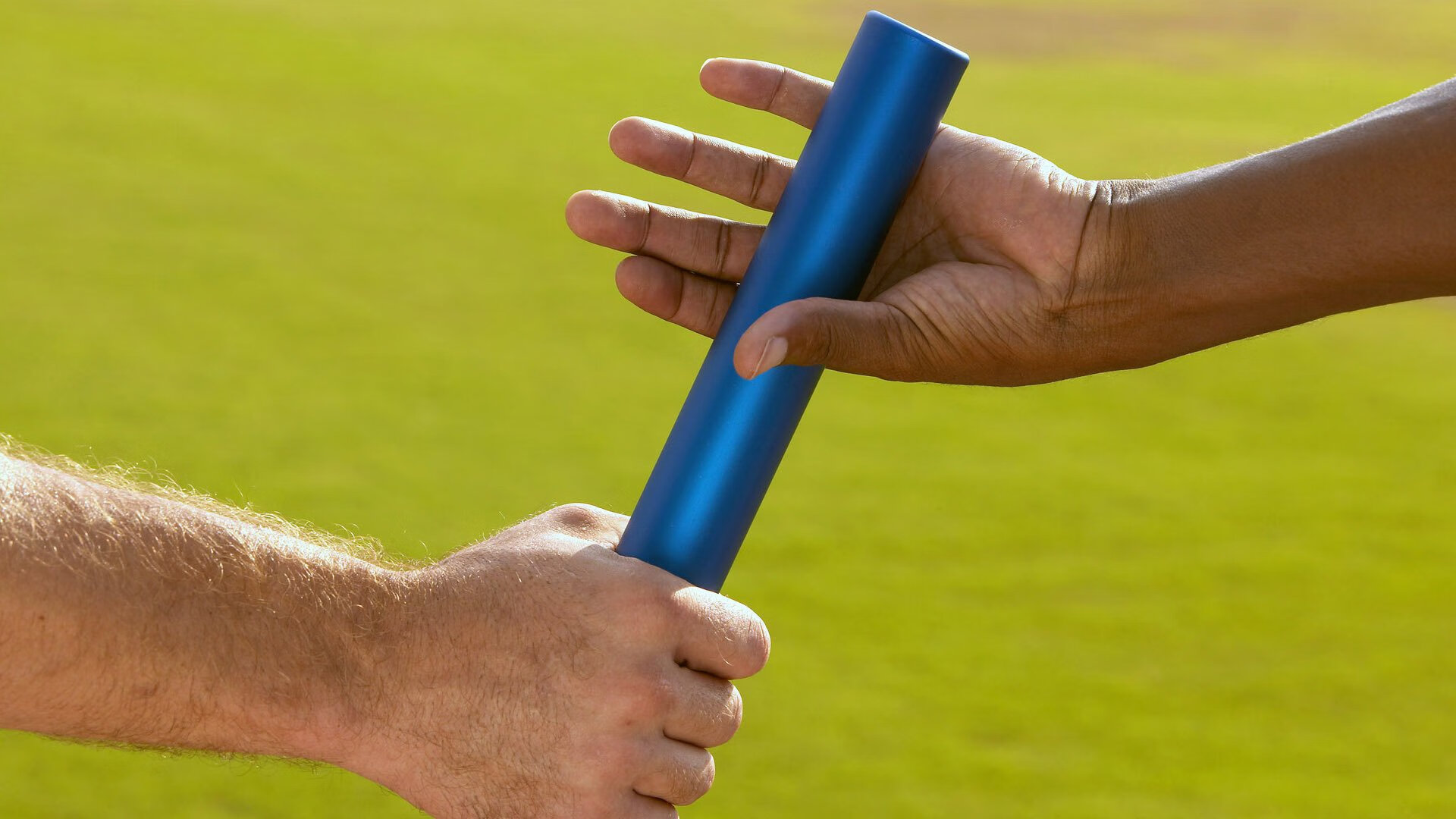 中国队前锋马丁内斯在巴黎奥运会上表现出色，马丁内斯加盟巴萨